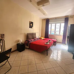  Konukevi La Famiglia