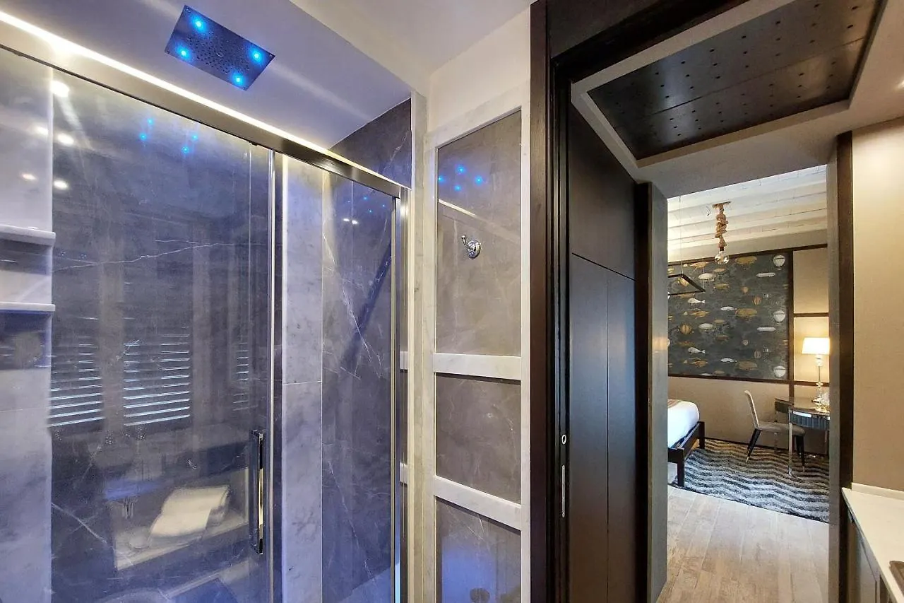 Helmirage Piazza Di Spagna Suite Roma 0*,  İtalya