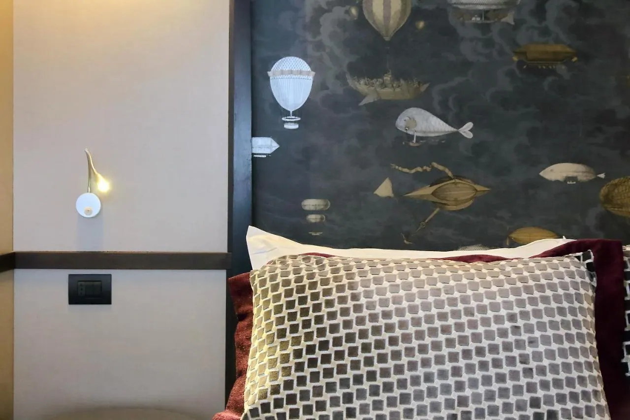 Guest house Helmirage Piazza Di Spagna Suite Rome Italy