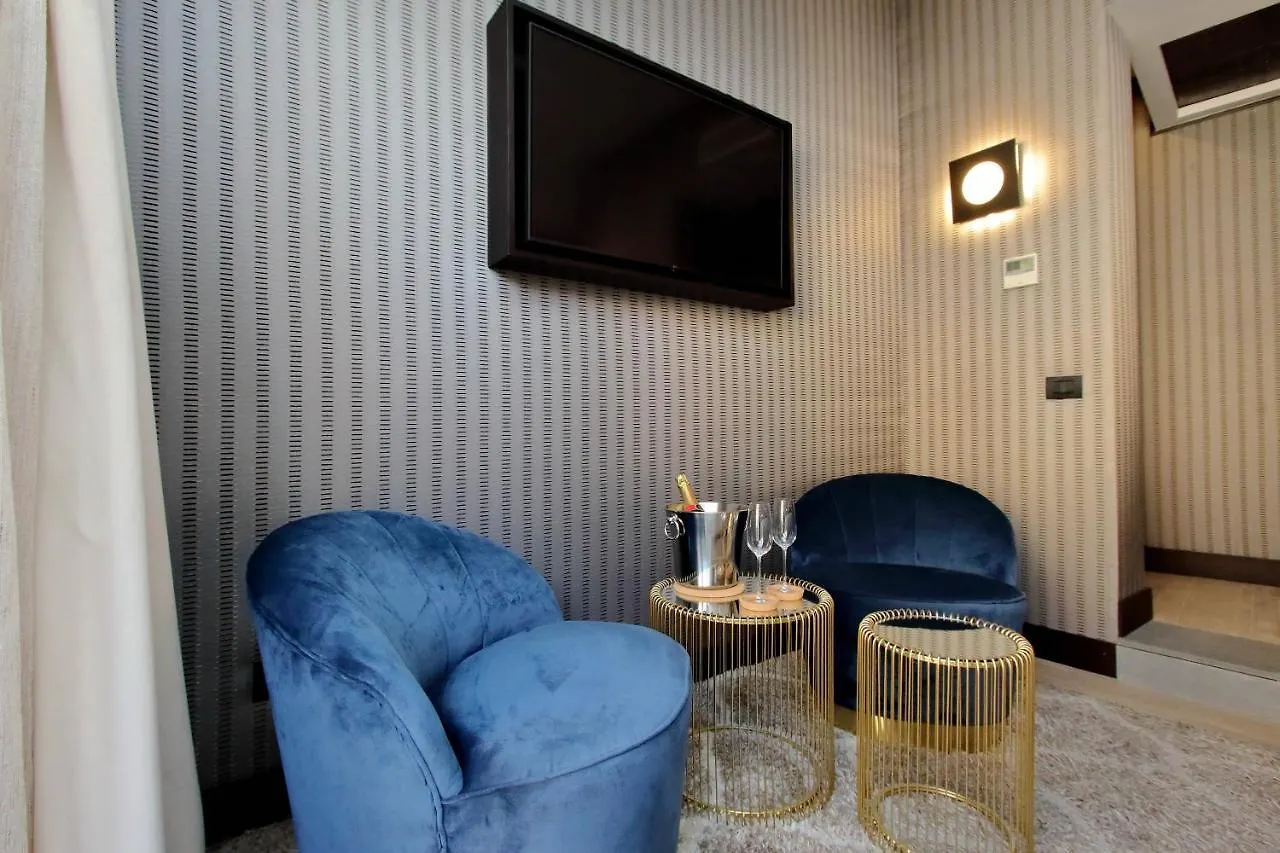 Guest house Helmirage Piazza Di Spagna Suite Rome Italy