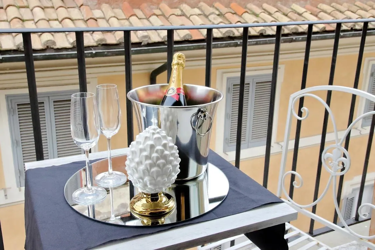 Helmirage Piazza Di Spagna Suite Rome 0*,